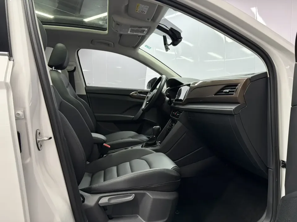 Volkswagen Tharu 280TSI 2WD Luxury Edition 2022 — миниатюра 3