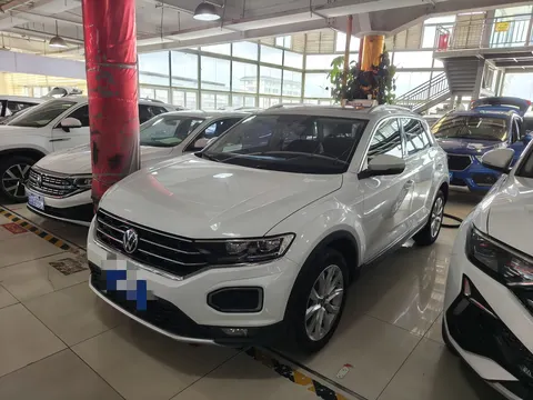 Volkswagen T-Roc 2023 купить в Москве