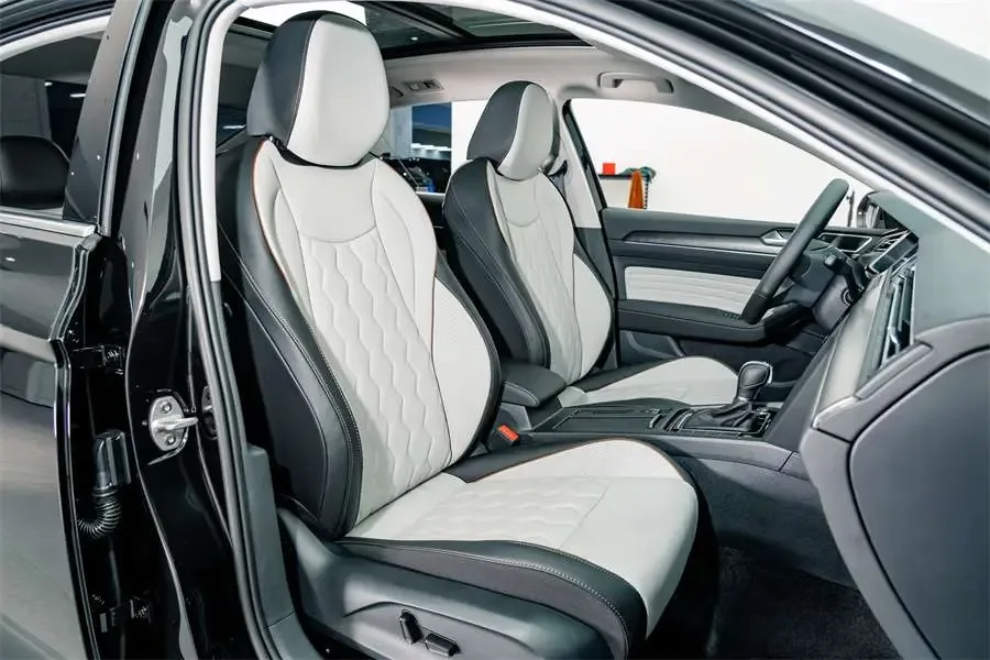 Volkswagen Magotan Magotan 2026 30 million selected model 380TSI DSG luxury model 2025 — миниатюра 5