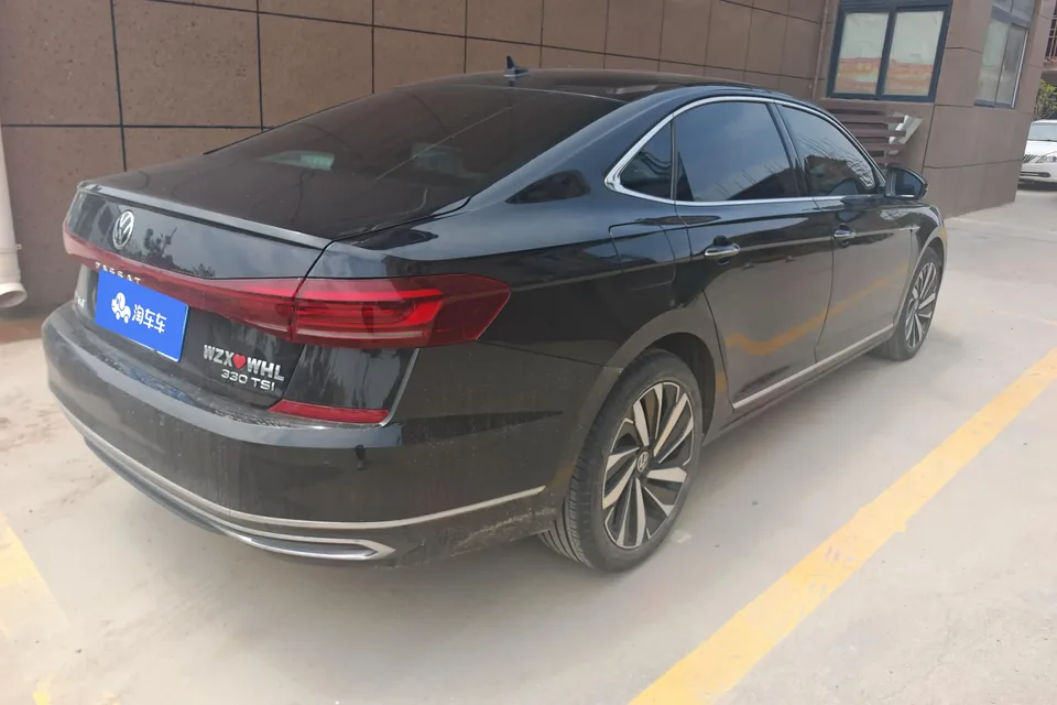 Volkswagen Passat facelift 380TSI luxury version 2023 — миниатюра 4