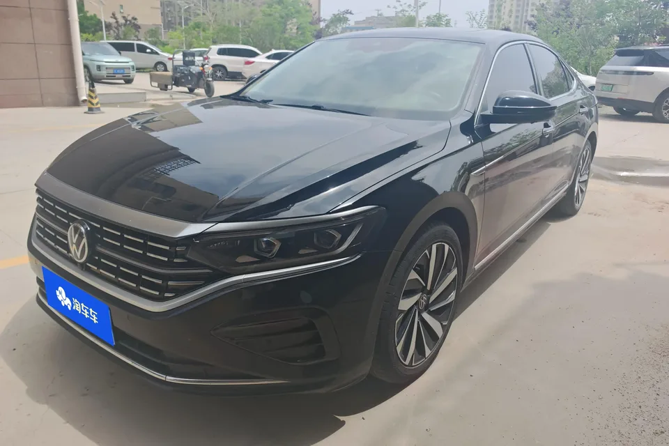 Volkswagen Passat facelift 380TSI luxury version 2023 — фото 1, купить с доставкой в Москву