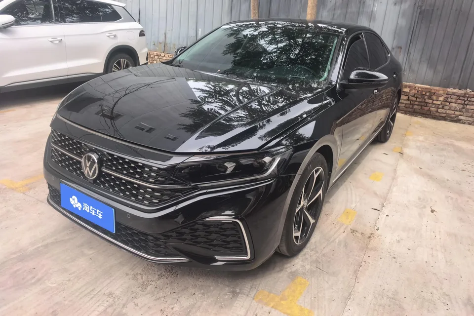 Volkswagen Passat 2024