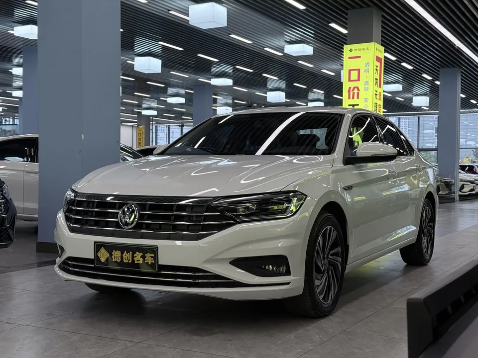 Volkswagen Sagitar 2022