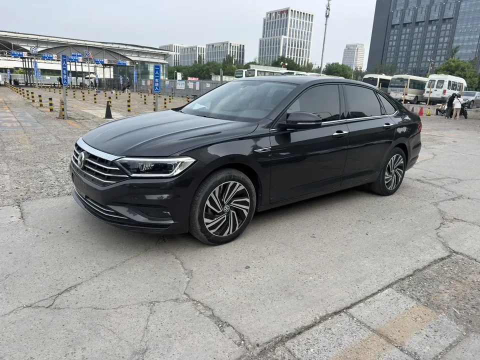 Volkswagen Sagitar 2022