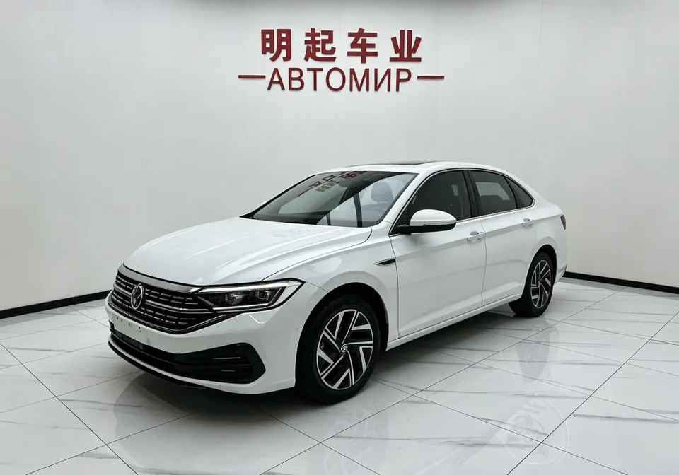 Volkswagen Sagitar 2022