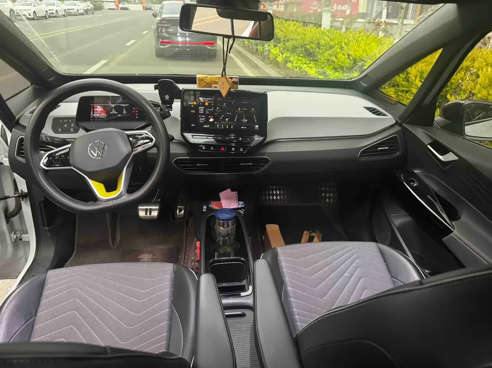 Volkswagen ID.3 Volkswagen ID.3 Pure Smart Edition 2023 — thumbnail 4