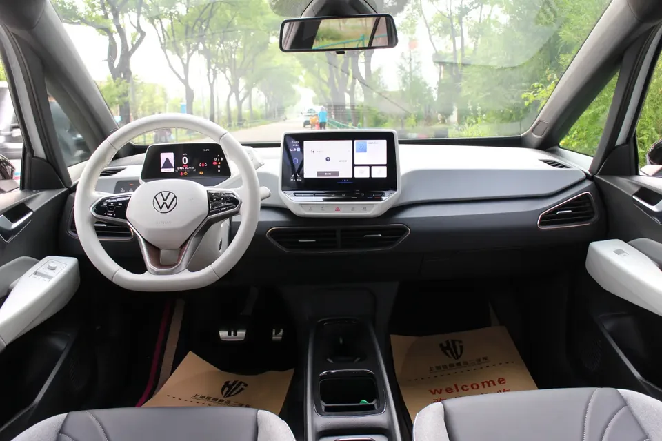 Volkswagen ID.3 Extremely Intelligent Edition 2022 — миниатюра 3
