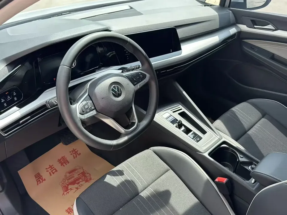 Volkswagen Golf golf 2023 280TSI DSG Pro facelift 2024 — thumbnail 5