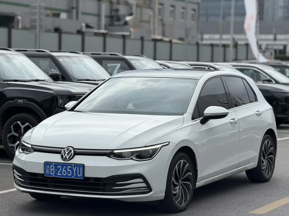 Volkswagen Golf 2023
