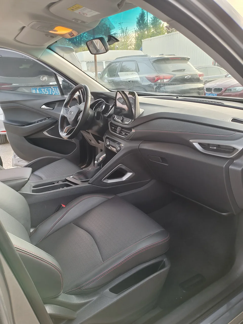Chevrolet Volando Volando light hybrid 530T Enjoy Edition (5-seater model) 2023 — thumbnail 5
