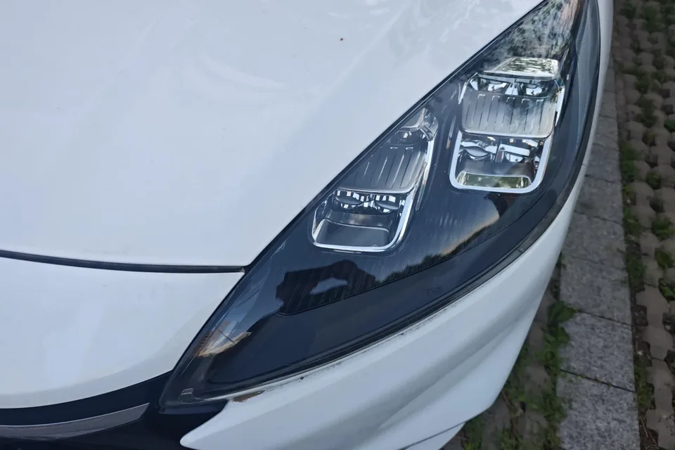 Ford Escape 2024 EcoBoost 245 2WD Premium Edition 2024 — миниатюра 2