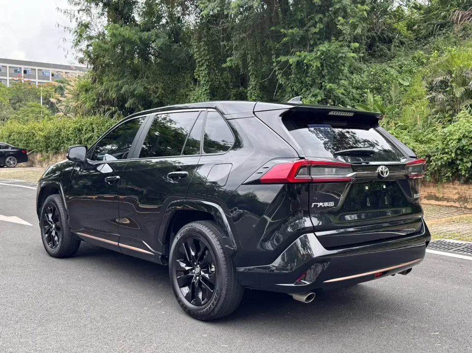 Toyota Willanda 2.0L two-wheel drive knight version 2022 — миниатюра 4