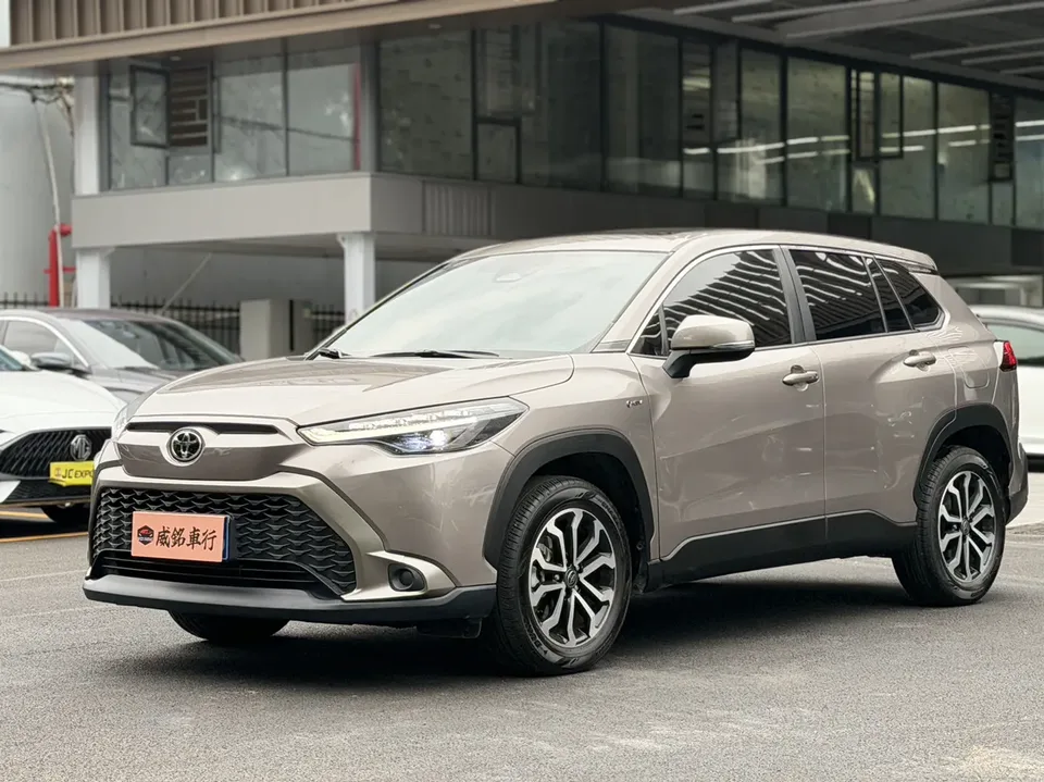 Toyota Frontlander 2024