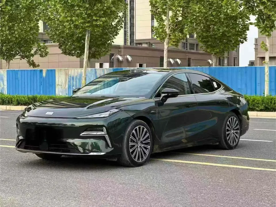 Geely Galaxy Star 8 PHEV 2025