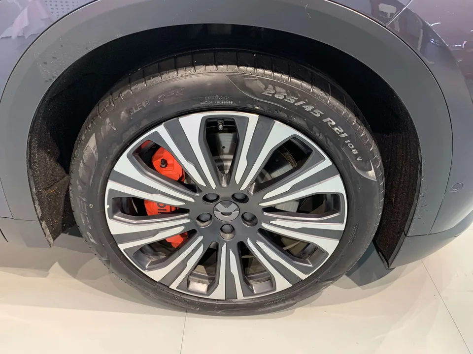 NIO ES8 ES8 75kWh Executive Edition 2024 — thumbnail 3