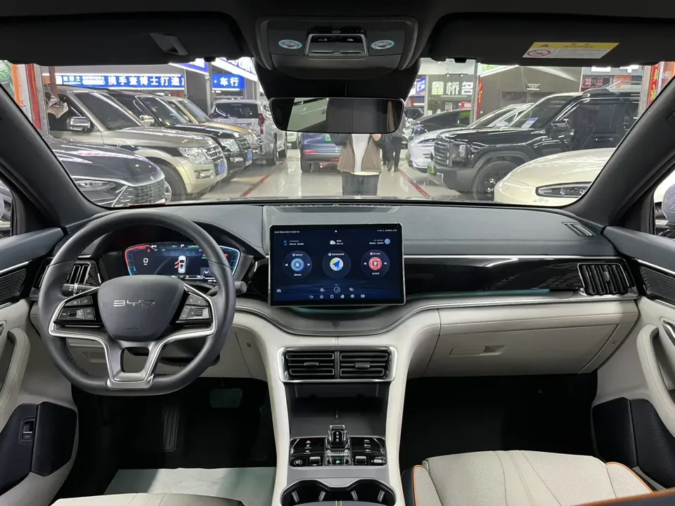 BYD Song PLUS DM Song PLUS DM DM-i Champion Edition 110KM Flagship Model 2023 — thumbnail 4
