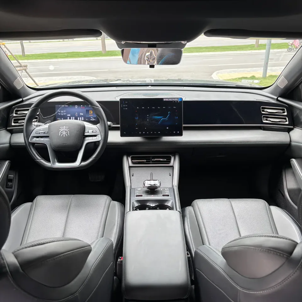 BYD Qin L DM Qin L DM Intelligent Driving Edition DM-i 120KM Leading Edition 2025 — thumbnail 3