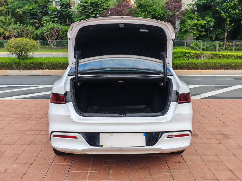 BYD Qin PLUS EV Qin PLUS EV Honor Edition 510KM Leading Edition 2024 — thumbnail 4