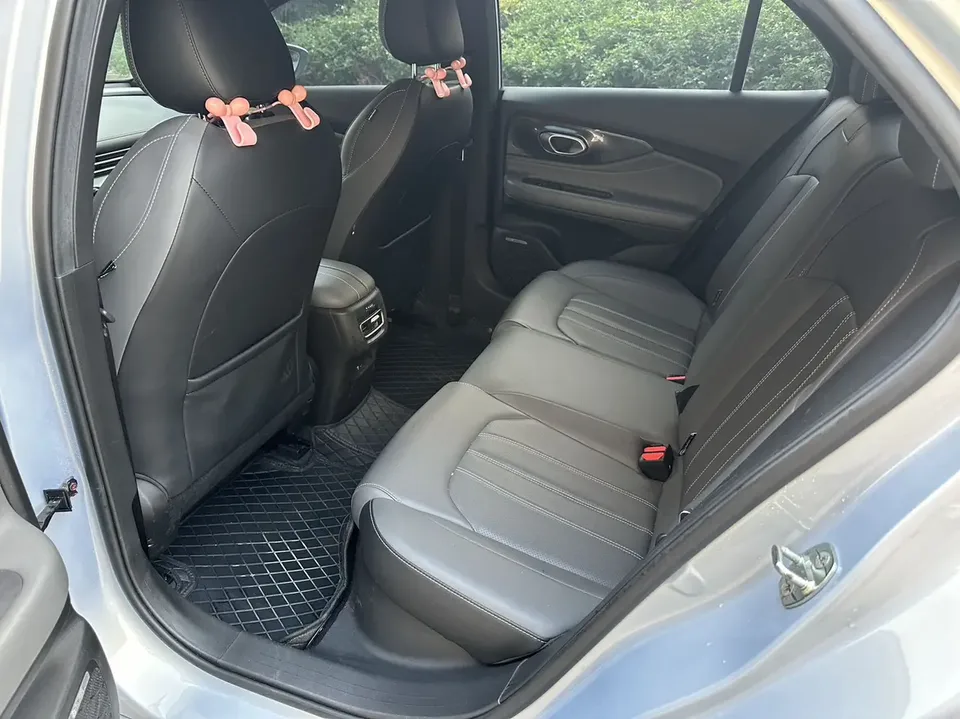 GAC Trumpchi Empow Shadow Leopard 270T DCT S 2024 — thumbnail 3