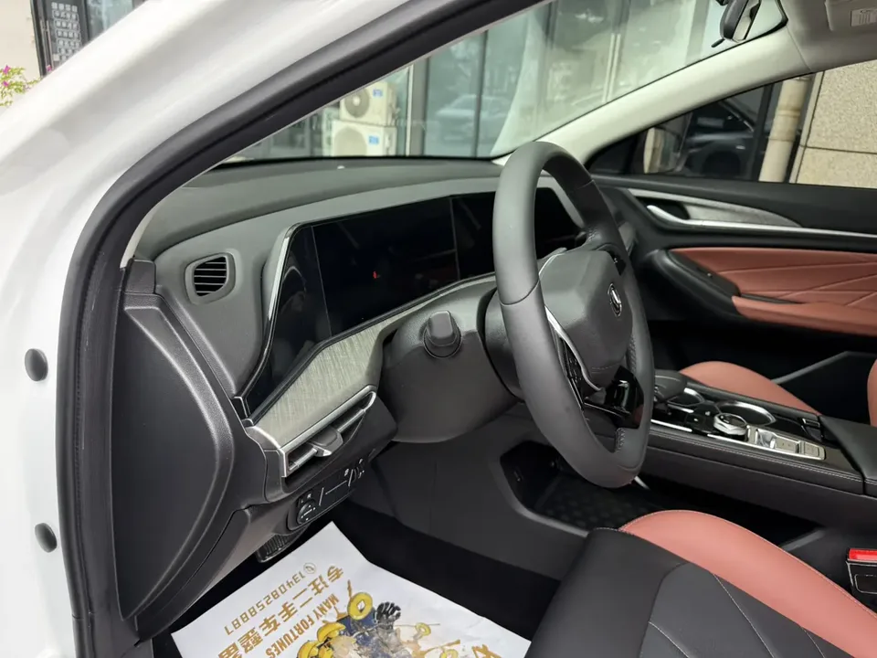 Changan Escape Escape PLUS 1.4T DCT High Energy Edition 2024 — thumbnail 3