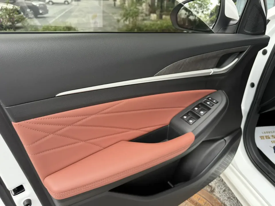 Changan Escape Escape PLUS 1.4T DCT High Energy Edition 2024 — thumbnail 5