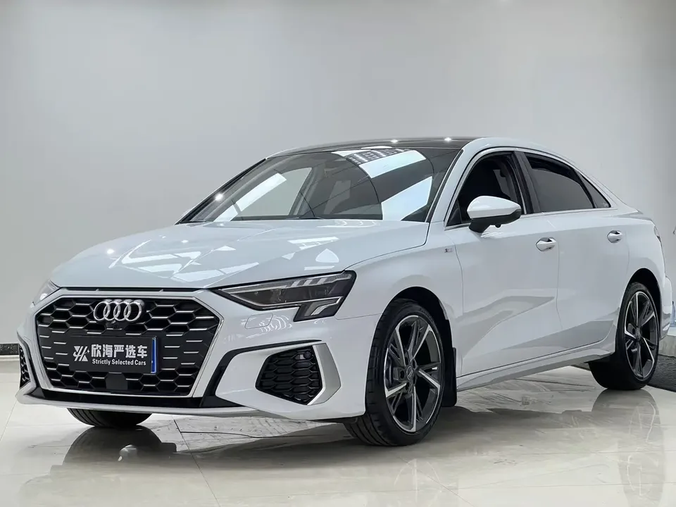 Audi A3 A3 A3L Limousine 35 TFSI Fashion Sports 2022 — photo 1, buy with delivery to Moscow