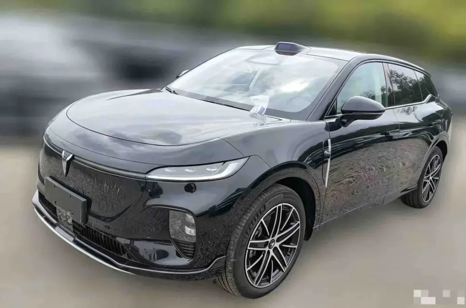 Voyah Courage Lantu Zhiyin Four-wheel drive Qiankun version 2025 — photo 1, buy with delivery to Moscow