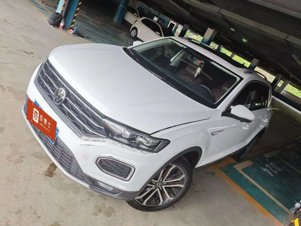 Volkswagen T-Roc TANG 280TSI DSG 2WD Comfort PLUS 2022 — photo 1, buy with delivery to Moscow