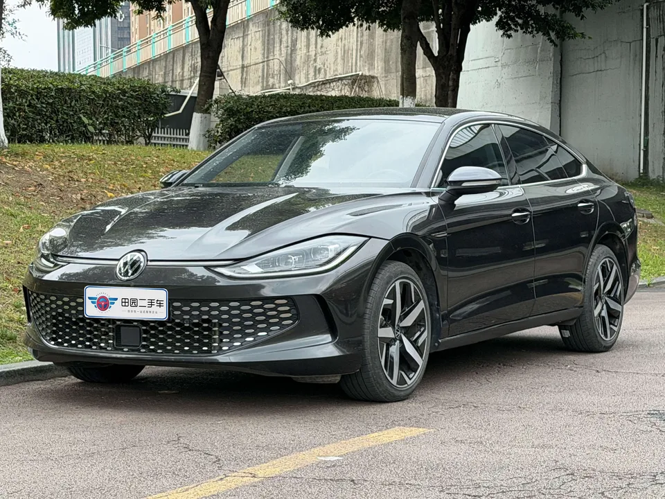 Volkswagen Lamando Lingdu Lingdu L 280TSI DSG Cool Edition 2023 — photo 1, buy with delivery to Moscow