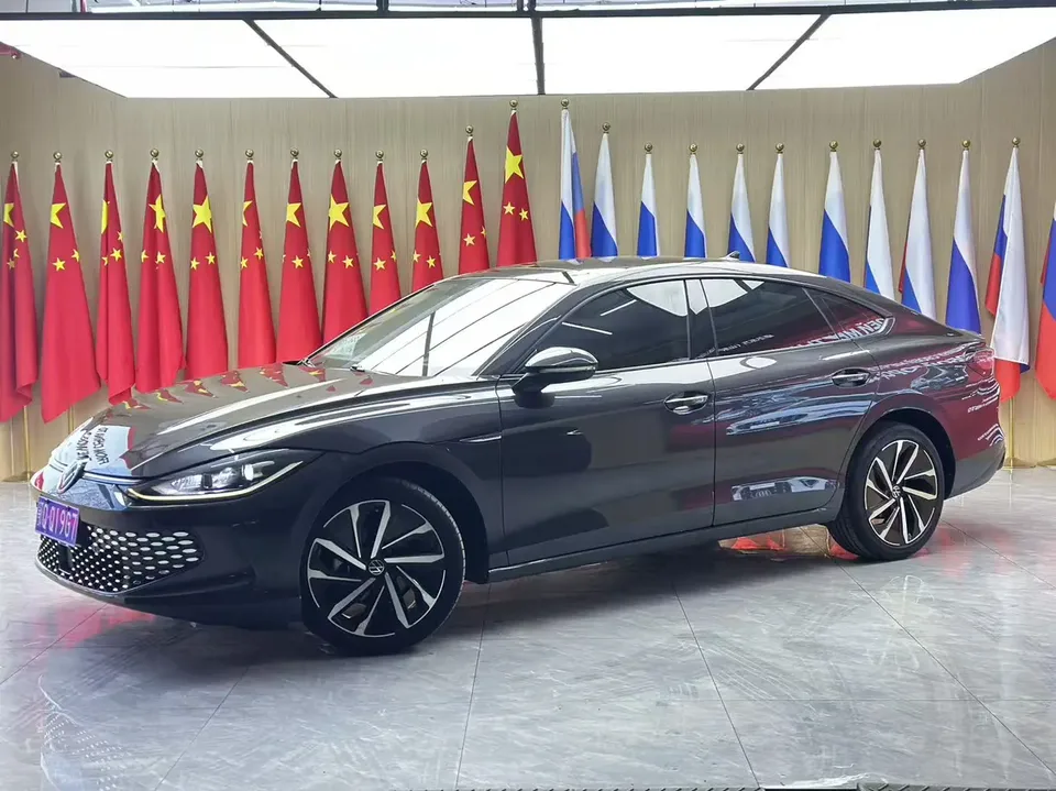 Volkswagen Lamando Lingdu Lingdu L 280TSI DSG Super Hot Flagship Edition 2022 — photo 1, buy with delivery to Moscow