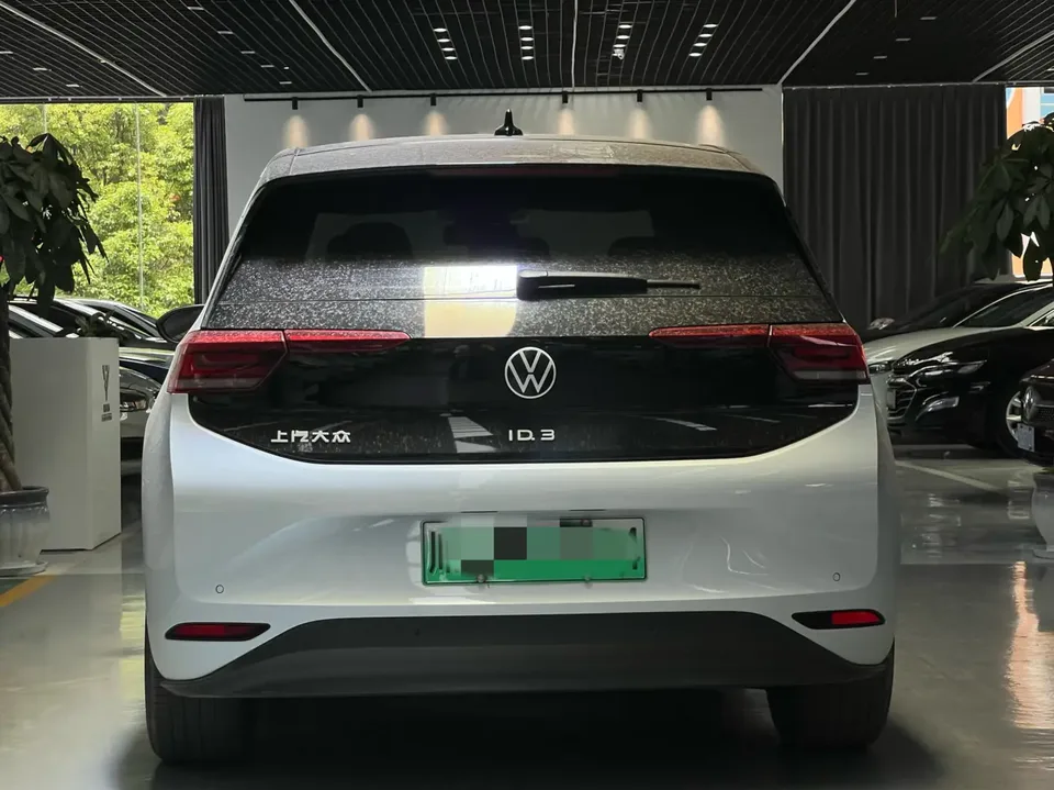 Volkswagen ID.3 Volkswagen ID.3 Upgraded Pure Smart Edition 2023 — миниатюра 4