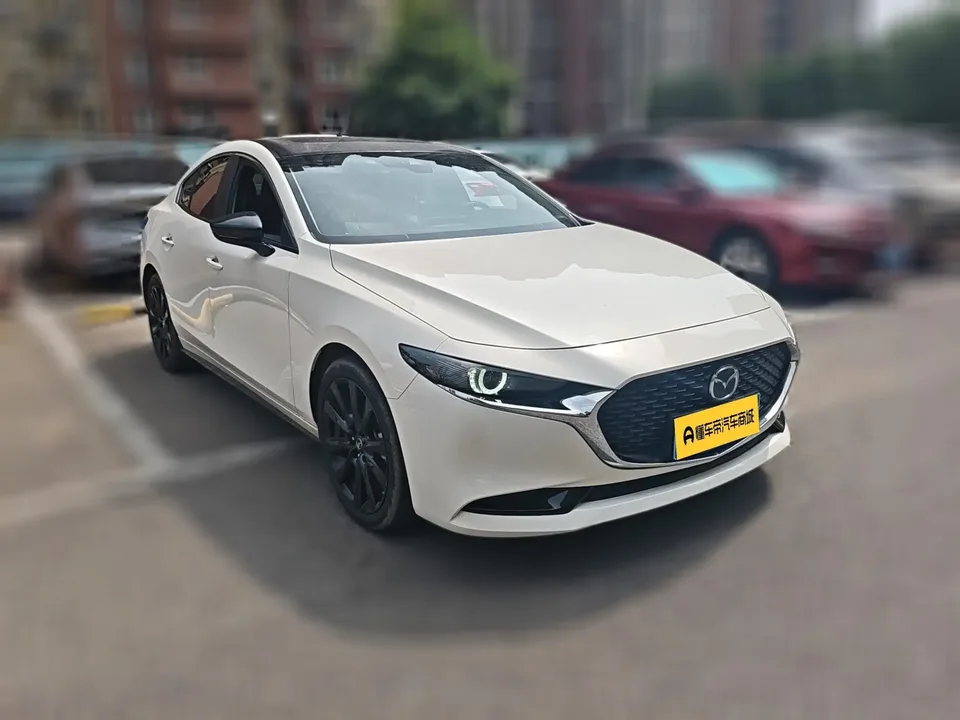 Mazda Axela Mazda3 Angkesela 2.0L Automatic Premium Edition 2023 — thumbnail 3