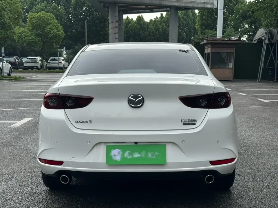 Mazda Axela Mazda3 2.0L Automatic Quality Edition 2023 — thumbnail 2