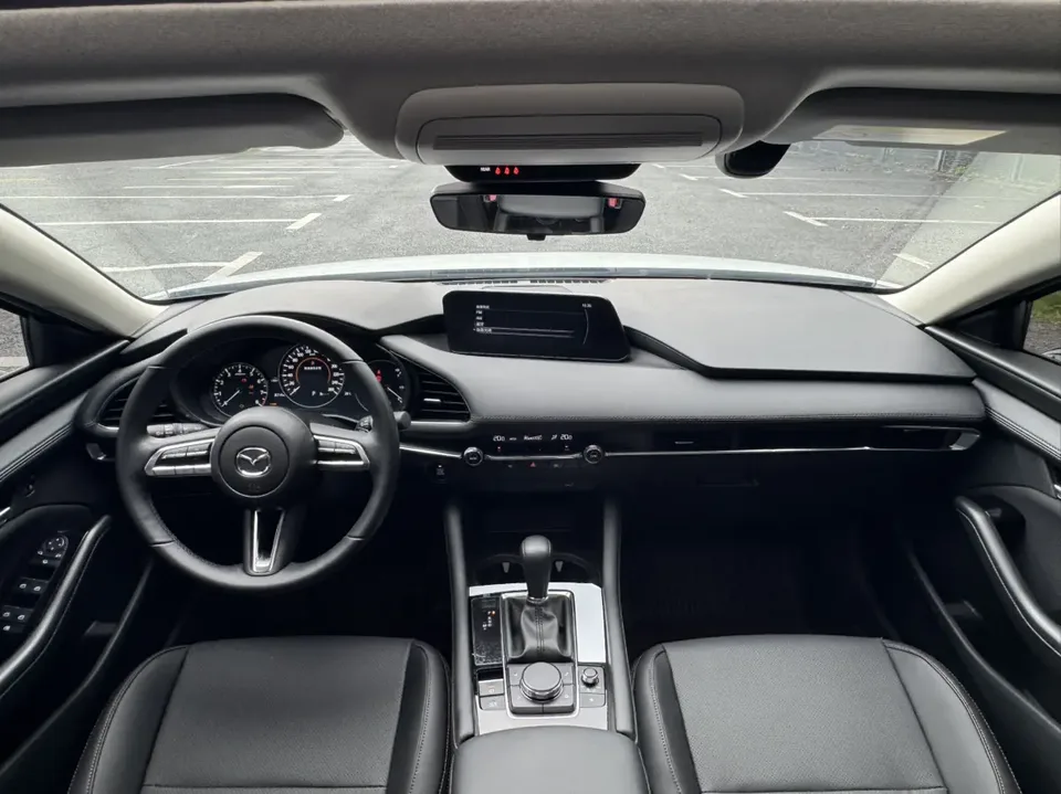 Mazda Axela Mazda3 2.0L Automatic Quality Edition 2023 — thumbnail 3