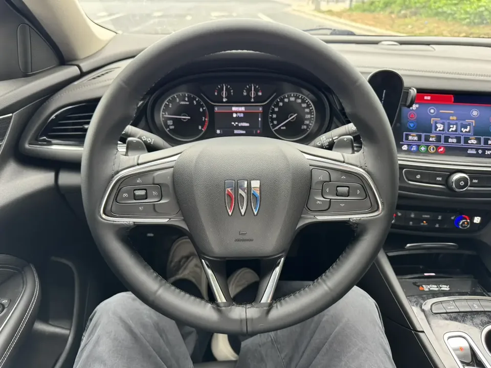 Buick Majesty Majesty 25T Super Edition 2024 — thumbnail 4