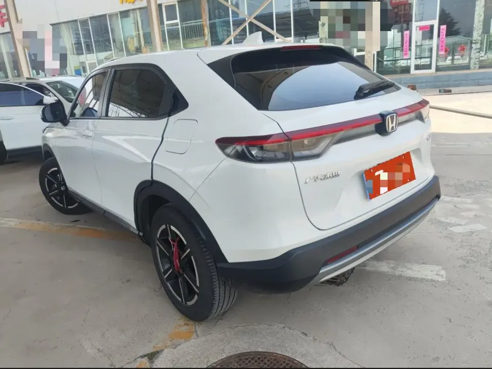Honda VEZEL Binzhi 1.5L CVT Technology Edition 2023 — thumbnail 4