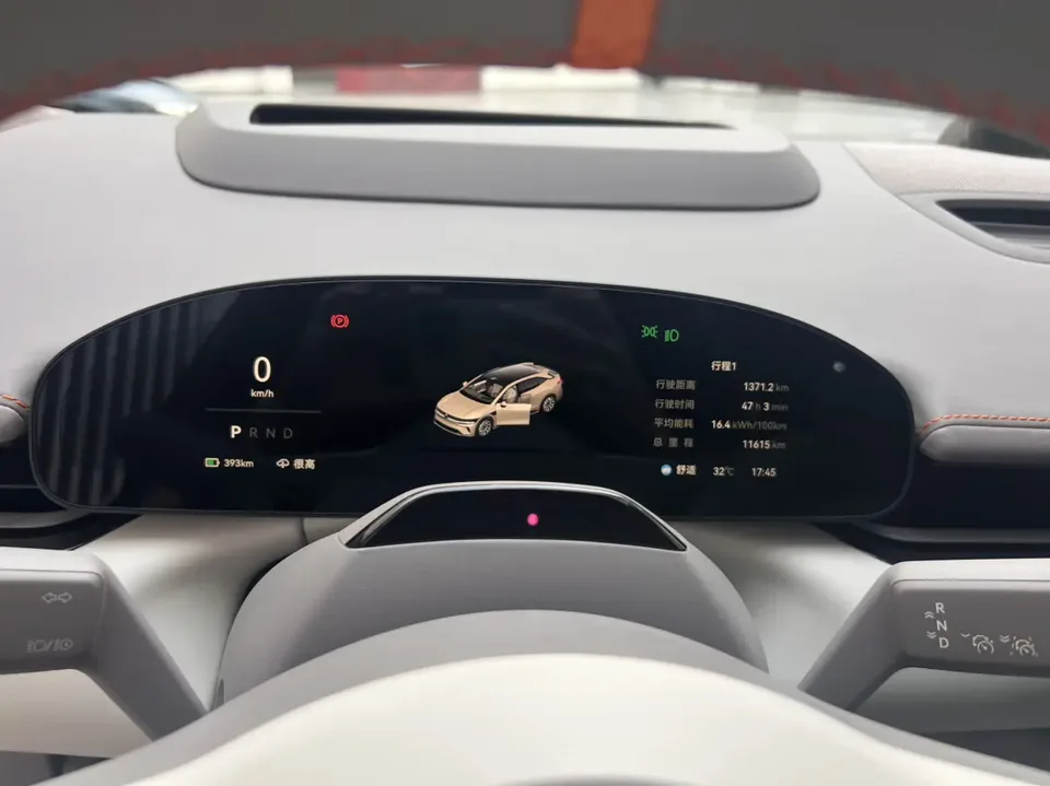 Zeekr 007GT ZEEKR 007GT Four-wheel drive intelligent driving version 75kWh 2025 — thumbnail 3