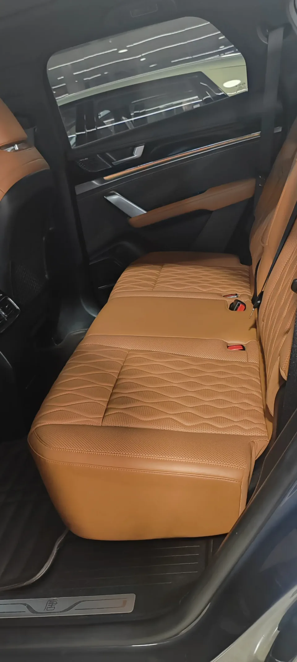 BYD Tang DM Tang DM DM-i Champion Edition 112KM Premium 2023 — миниатюра 2