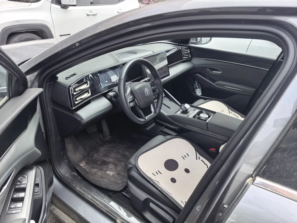 BYD Qin L DM Qin L DM Intelligent Driving Edition DM-i 80KM Leading Edition 2025 — thumbnail 5