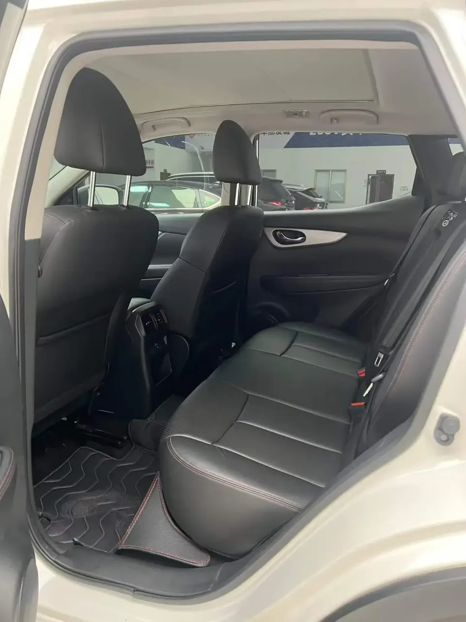 Nissan Qashqai Qashqai Qashqai 2022 2.0L XV Prem. Deluxe Edition 2022 — thumbnail 3