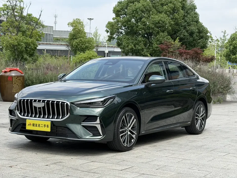 Geely Emgrand Emgrand Geely Emgrand 2026 5th Generation 1.5T DCT Flagship Model 2026 — photo 1, buy with delivery to Moscow
