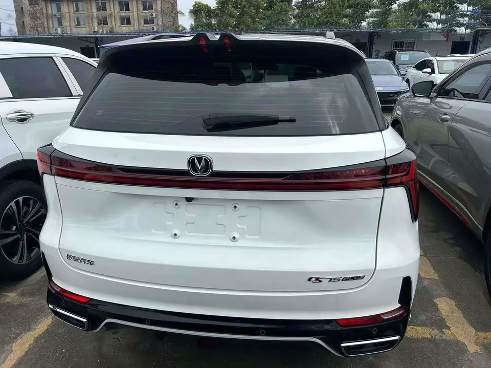 Changan CS75PLUS Changan CS75 PLUS The third generation 1.5T automatic luxury model 2023 — thumbnail 2