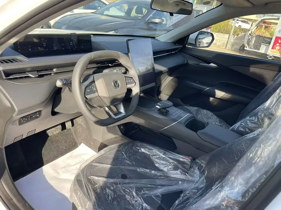 Changan Escape Escape 1.5T DCT 500Bar Flagship 2025 — thumbnail 5