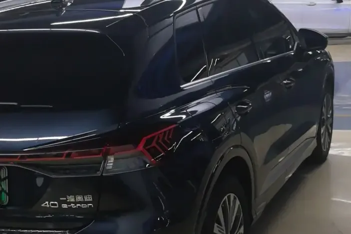 Audi Q4 e-tron Audi Q4 e-tron 40 e-tron Creative Edition 2024 — thumbnail 2