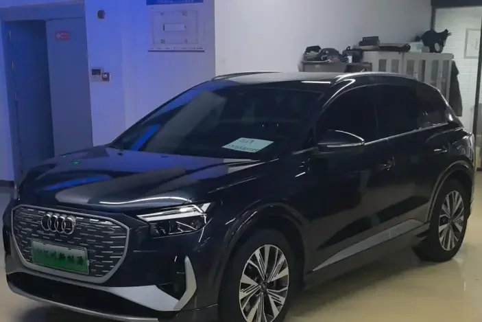 Audi Q4 e-tron Audi Q4 e-tron 40 e-tron Creative Edition 2024 — photo 1, buy with delivery to Moscow