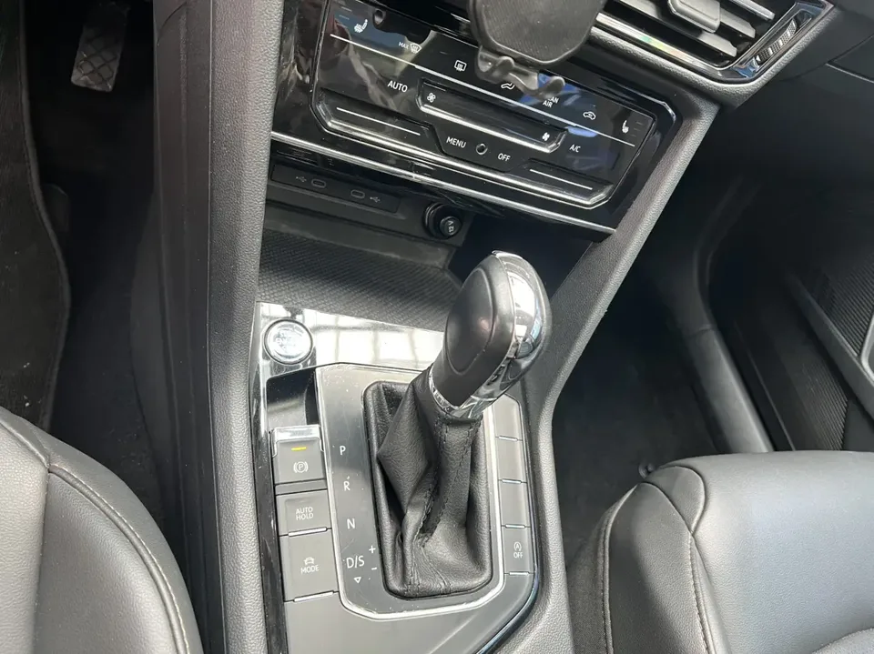 Volkswagen Tharu tuyue 280TSI 2WD Deluxe Edition 2022 — миниатюра 4