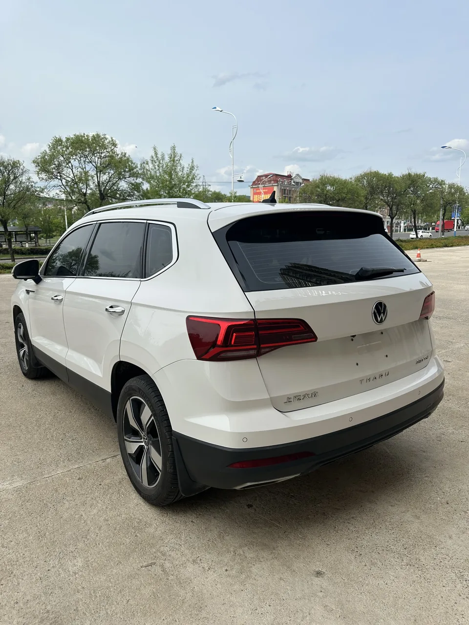 Volkswagen Tharu Tharu 280TSI 2WD Comfort Edition 2022 — thumbnail 2
