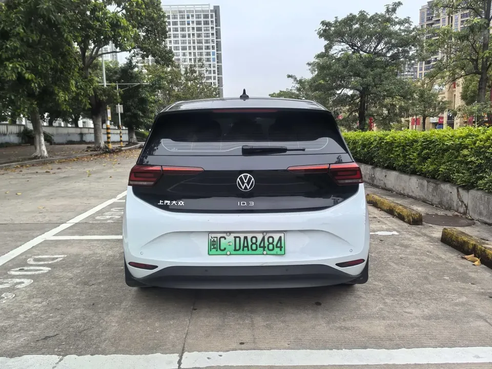 Volkswagen ID.3 Volkswagen ID.3 Upgraded Pure Smart Edition 2023 — thumbnail 2