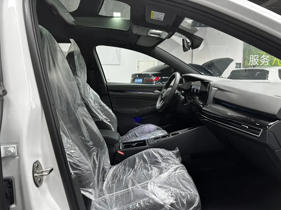 Volkswagen Golf golf 280TSI DSG R-Line Lite 2023 — thumbnail 3