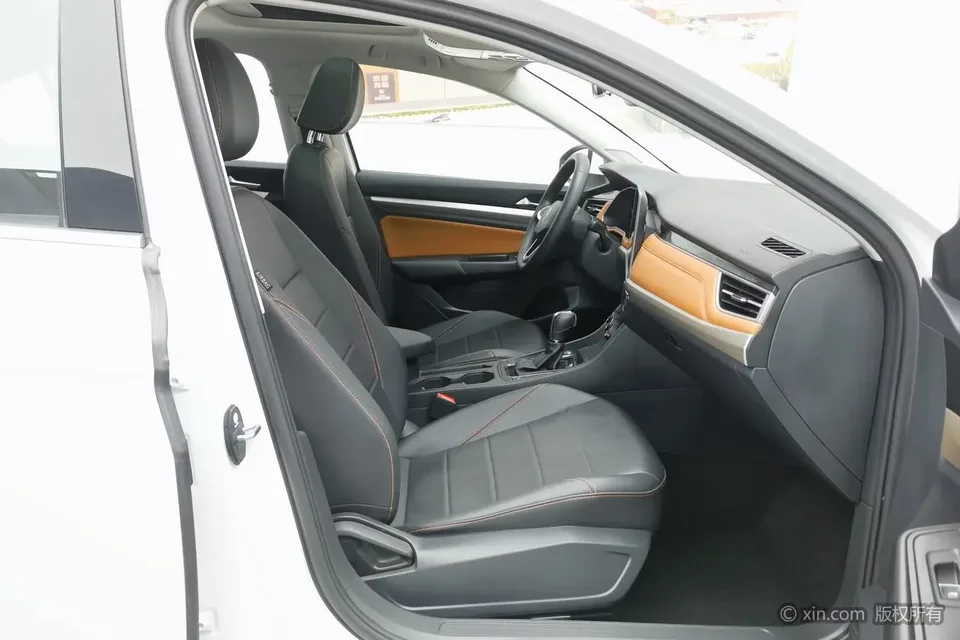 Volkswagen Bora Bora 2023 280TSI DSG Comfort Edition 2024 — thumbnail 5